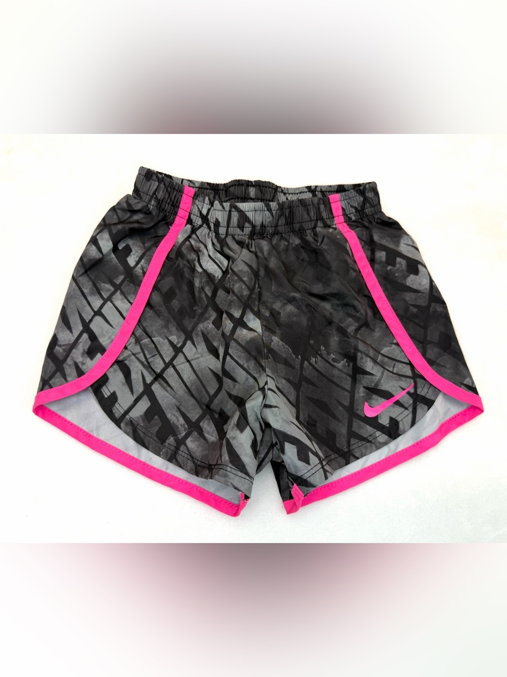 Nike Dri-FIT Girls Athletic Shorts Size 5-6 Yrs Gray Pink Running Sports Gym